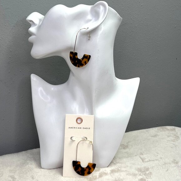 American Eagle Animal Leopard Print Dangle Earrings Brown Gold Half Moon NWT - Picture 2 of 5